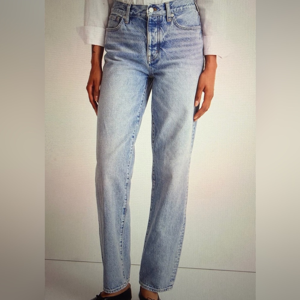 Madewell low slung hundred percent cotton straight leg Jeans
